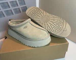 UGG Tazz Platform in Sand color. Scandi-Chic Neutral Slip-On / Mule Gen-Z Sz 8 thumbnail 1