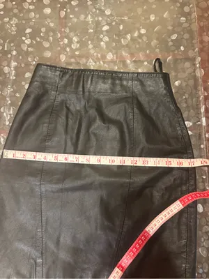 Black Faux Leather Pencil Skirt - Classic Tailored Style thumbnail 10