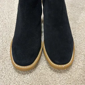 NWOT Franco Sarto Ulayna Suede Faux Shearling Wedge Booties Women’s 7.5 Black thumbnail 3