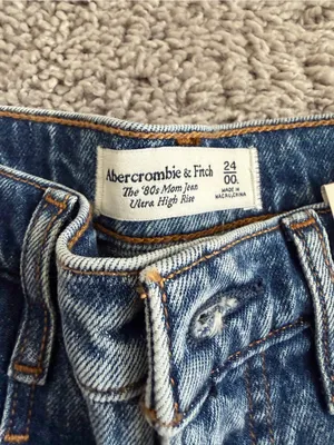 Abercrombie & Fitch The 80’s Mom Jean Ultra High Rise Denim thumbnail 5