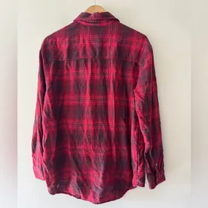 American Eagle Red Oversized Fit “Destroyed”‎ Plaid Button Down Top thumbnail 4