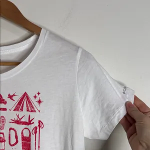 Columbia Lookout Ridge Short Sleeve Tee White Red Camping Graphic size M thumbnail 4