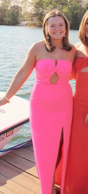 Pink Formal Dress Size 6 thumbnail 1