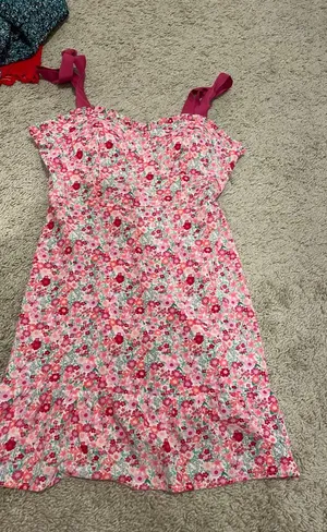 Boutique Multi Size XS thumbnail 1