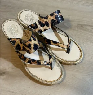 Vince Camuto Lavanda Leopard Wedge Sandals 9M Womens Animal Print Espadrille thumbnail 1