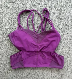 Lululemon Strappy Back Longline Sports Bra Purple Magenta Womens Small 6 Gym thumbnail 1