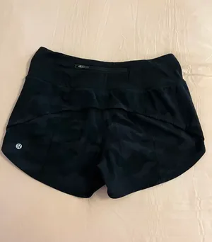 Lululemon Shorts thumbnail 2