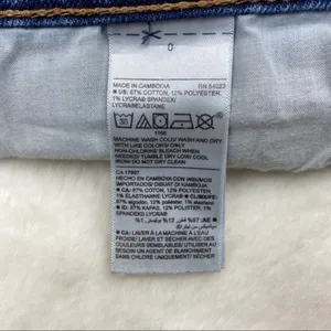 Old Navy Stretch Denim Cuffed Shorts‎ thumbnail 4