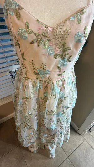 Vici Pink Embroidered Floral Tiered Spaghetti-Strap Dress thumbnail 2