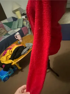 Hollister Red Knit sweater thumbnail 15