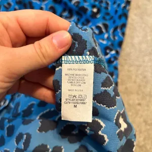 Periwinkle blue cheetah print‎ dress neon one shoulder size medium boutique NWT thumbnail 6