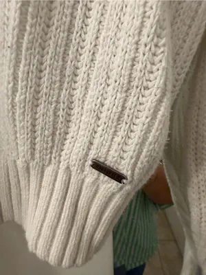 Hollister Cream Ribbed Crew Neck Sweater thumbnail 4
