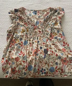 Old Navy Top thumbnail 1