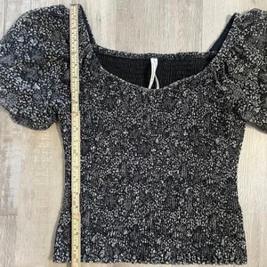 Anthropologie Aurelia Smocked Top size Medium thumbnail 7
