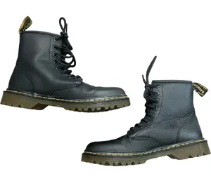 Doc Dr. Martens Awley 6 in 8-Eye Black Leather Combat Boots sz 9 Women's 8 Men's thumbnail 1