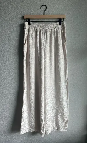 Venti6 Cream Jacquard Animal Print Wide Leg Flowy Pants thumbnail 1