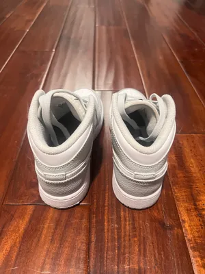 Air  1 mid thumbnail 3