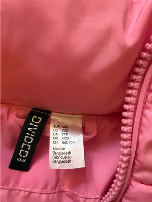 Women's cropped bubblegum pink puffer jacket thumbnail 3
