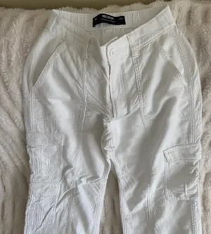 Hollister White Straight Leg Cargo Pants thumbnail 3