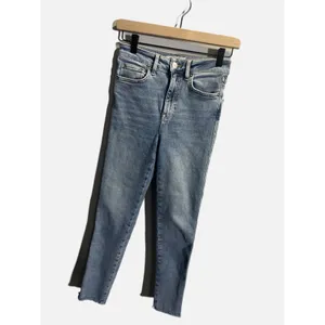We The Free Skinny Jeans Womens 26 Blue High Rise Raw‎ Hem Frayed Denim Casual thumbnail 2