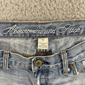 VTG Abercrombie & Fitch Jean Shorts 6 Light Wash Distressed Cut Off Bermuda Y2K thumbnail 4
