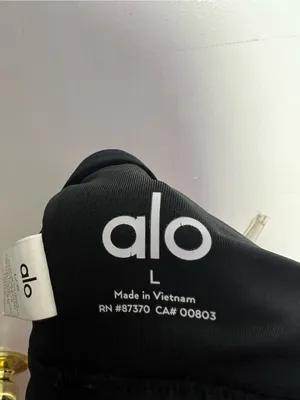 Alo yoga Airlift Intrigue Bra size L thumbnail 10