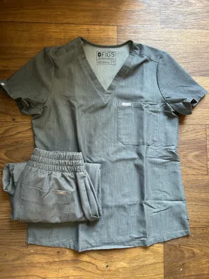FIGS Graphite Scrub Set thumbnail 3