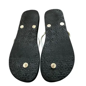 Tory Burch women’s sandals size 8 black white polka dot foam flip flops thumbnail 4