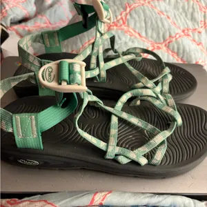 Chacos Sandals Womens Size 10 Active Strappy Green Geo Print Buckle Logo thumbnail 10
