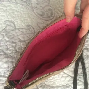 Liz Claiborne‎ Small Clutch Purse in Tan Suede with Pink Circle Pattern Baguette thumbnail 4