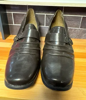 Women's Brown Leather Slip-On Dress Shoes thumbnail 1