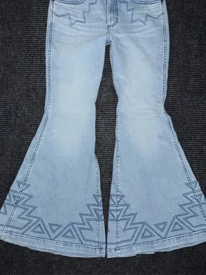 Wrangler NWT Jeans Sz 26x30 Blue High Rise Flare Bell Bottom Aztec Embroidered thumbnail 5