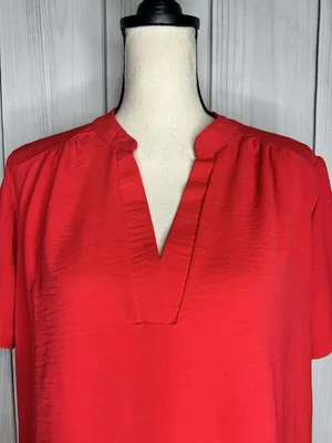 Entro Womens Sz Large Red V-Neck Short Sleeve Blouse Top thumbnail 2