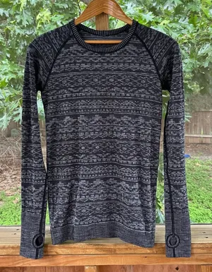 Lululemon Women's Rest Less Pullover Knit Top Heathered Black Size S thumbnail 1