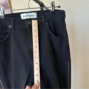 Reformation Hendrix High Rise Denim size‎ 27 black thumbnail 9