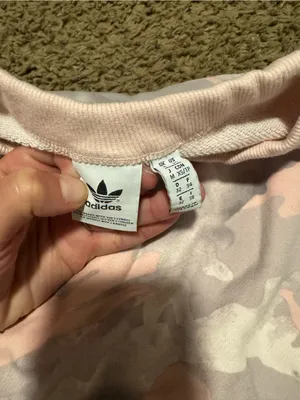 Adidas cropped thumbnail 3