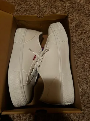 Levi's white platform sneakers thumbnail 3