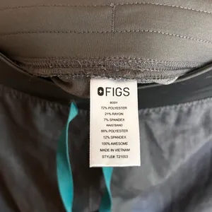 Figs Technical Collection Women's Medium Scrub Tech Pants Gray thumbnail 3