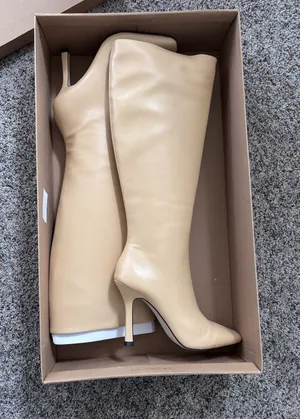Steve Madden Kalani Cream Paris Boots thumbnail 1
