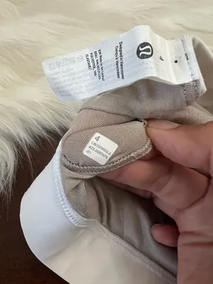 Lululemon Envital Bra White Size 4 Medium Support Cross Back thumbnail 3