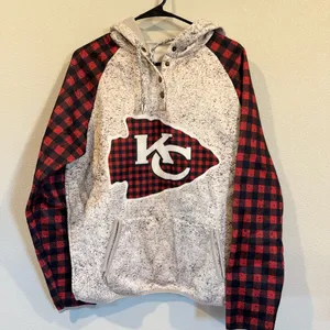 Kansas City Chiefs Hoodie Plaid Sleeve Womens M L NWT Game Day Sweatshirt thumbnail 2