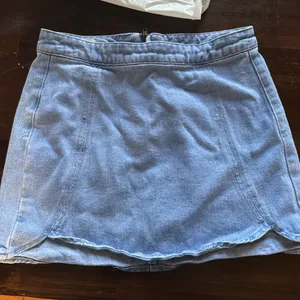 Pacsun Mini Jean Skirt with curved hem thumbnail 1