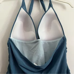 Cupshe • Super Bloom Retro Plunging Halterneck One-Piece thumbnail 4