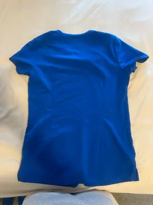 FIGS Scrub Top thumbnail 3