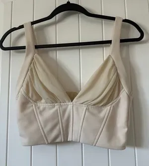 Windsor‎ Cream Corset-Inspired Pleated Bust Crop Top Small thumbnail 1
