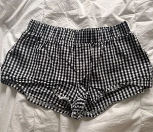 Edikted Gingham Boxer Shorts thumbnail 1