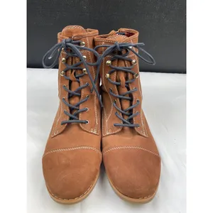 Tommy Hilfiger Women's Brown Suede Ankle Boots Shoes Size 7.5 SKU 4043 thumbnail 2