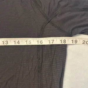 Lululemon long sleeve shirt size 12 thumbnail 2