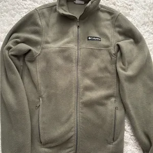 Columbia Fleece Utility Jacket in Khaki thumbnail 1