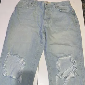 We the Free People Size 31 Mid rise Maggie Distressed Crop Jeans Raw Frayed Hem thumbnail 2